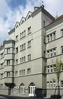 Anton-Schrammel-Hof